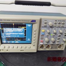 Tektronix̩TDS3052Cʾ. TDS3054C ʾ