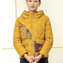 中老年人服饰广州石井女装批发基地宝莱国际羽绒服品牌专柜尾货