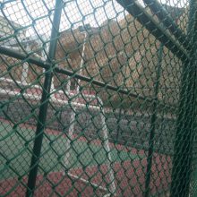 滁州体育场围网价格 篮球场围网 学校球场护栏网 专卖球场围网厂
