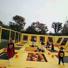 儿童蹦床厂家现货租赁 网红大蹦床粘粘乐公园蹦蹦床活动租赁