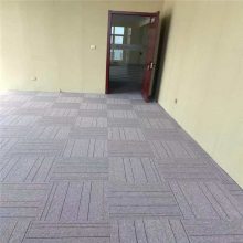 嵩县宾馆走廊地毯公司 手工地毯编织机 嵩县有做台球厅地毯的球房