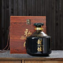 中国红5斤酒瓶 陶瓷酒坛2.5L礼木盒皮盒套装加字定制