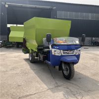 养殖场牛羊撒料车 双侧出料的投喂车 毛驴喂养投料车