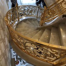 福建厦门装饰品弧形楼梯铝雕刻护栏 铜艺雕刻旋转楼梯护栏