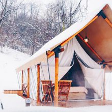 四季酒店帐篷营地冬天需要配备什么？