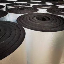 彩钢房养殖场专业自粘橡塑隔热保温棉,自带隔热铝箔背胶