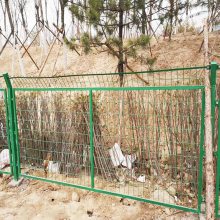 武汉住宅区围栏 动物园围栏网 草坪护栏网厂家 尊迈供应