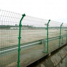 浸塑高速公路护栏 水利工程防护网 扁铁框架护栏网