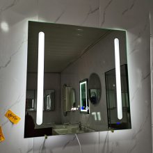 浴室柜配套智能镜箱配套led镜子生产厂家发光镜柜玻璃门智能镜箱