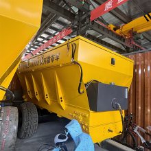 修路牵引式白灰撒布车的优点有哪些