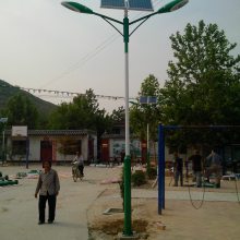 南宁西乡塘球场灯杆尺寸和细节图 太阳能灯杆镀锌管渞路灯杆来图定制