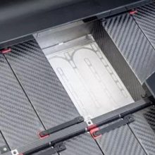 碳纤维电池箱，新能源汽车换电路上的一匹\