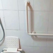郑州养老院老年人防滑扶手 L型扶手 卫生间淋浴洗澡扶手