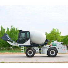 新疆克拉玛依自上料搅拌车 270度旋转搅拌车 2.8方自上料搅拌车