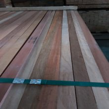 供应天然红雪松木料规格尺寸可选实木木板建筑用坚固防潮耐腐蚀