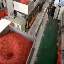 預(yù)制型塑膠跑道片擠出機(jī)_預(yù)制型塑膠跑道卷材設(shè)備_蚌埠佳德