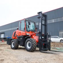 四驱3吨越野叉车建筑工地全地形四驱叉车工厂车间货物搬运叉车