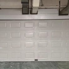 翻板车库门注意事项