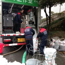 无害化吸粪车