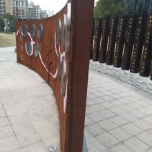 户外景区复古生锈板定制 SPA-H耐候钢景墙 激光阴刻阳刻UV打印
