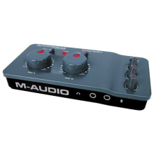 M-AUDIO Conectiv 44 DJרUSB