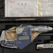 日本三丰Mitutoyo数显外径千分尺293-821-30