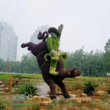 植物雕塑 斗牛士动物绿雕 黄冈植物花篮 喜庆拱门绿雕