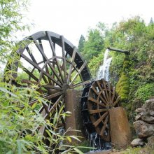 临沂防腐木木业 专业风车水车定做承接室内外防腐木装修 防水防腐木地板花架