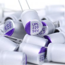 ձUNICONUPCϵй̬2.5V,390UF