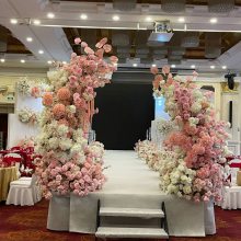 婚庆现场舞台装饰 t台场景路引 道具结婚酒店农村仿真花排婚礼布置