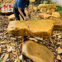 广东景观黄蜡石产地，黄蜡石假山瀑布设计，人工湖堆砌围边石