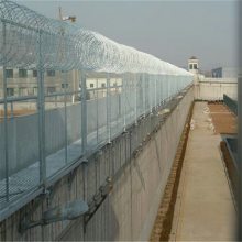 机场刺铁丝隔离栅 机场防爬边框护栏网 铝包钢编织围栏 防腐耐锈