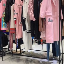 上海******马克华菲秋冬装广州品牌女装批发优质淘宝一手货源渠道