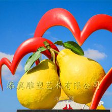 容县自良镇中平村的沙田柚王国名震遐迩的玻璃钢沙田柚水果雕塑