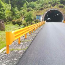 扶风县公路双波波形护栏板价格 三波热镀锌喷塑波形护栏板 乡村公路防撞护栏板