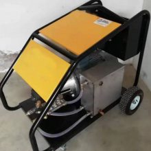 ��ѹ��ˮ��ϴ�� ʯ�ͻ�����ҵ���޵ĳ��������ϴ�豸 ����������ܵ���ͨ��