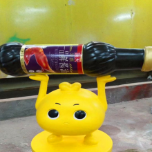 厂家直销玻璃钢卡通海天酱油瓶子雕塑饮料瓶啤酒瓶红酒瓶广告摆件