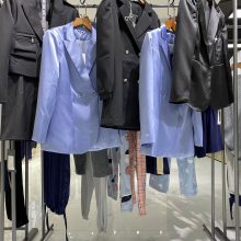 几格 雅鑫 品牌女装折扣库存尾货批发 广州十三行休闲小西装一手货