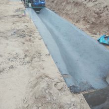 混凝土工程机械水渠挖掘机边坡滑膜成型机定制修渠好