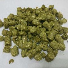 羊草颗粒厂家直销 畜牧养殖 牧草粗饲料 牛羊 马兔子吃的草料 东东北羊草