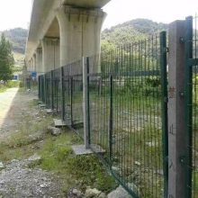 8002桥下防护栅栏水泥柱子防护隔离栅栏铁路防护栅栏