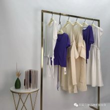 重庆朝天门批发市场阿莱贝琳夏女装品牌折扣店加盟