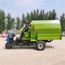 奶牛养殖用大容量撒料车 左右出草电动喂牛机 青贮饲料用喂料机