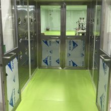 双开门货淋室 电子互锁 外烤漆内不锈钢201 现场安装