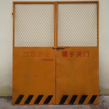 施工电梯安全门 物料提升机人货 楼层防护门升降机安全防护