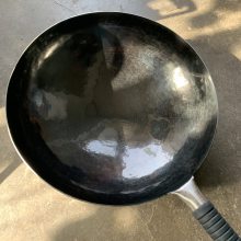 家用炒菜铁勺山东章丘铁锅厂家无涂层章丘炒锅