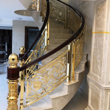 中式别墅选择镀金铜楼梯护栏 从复古到现代的整体造型改造
