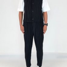 街拍机能休闲马甲:免版费刺绣!夜光拉链+潮酷多袋