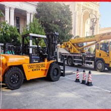 上海松江区新桥苏林路叉车出租汽车吊出租茜浦路楼层吊装搬运