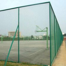 【领冠】篮球场围网隔离网规格 广西贺州球场围网